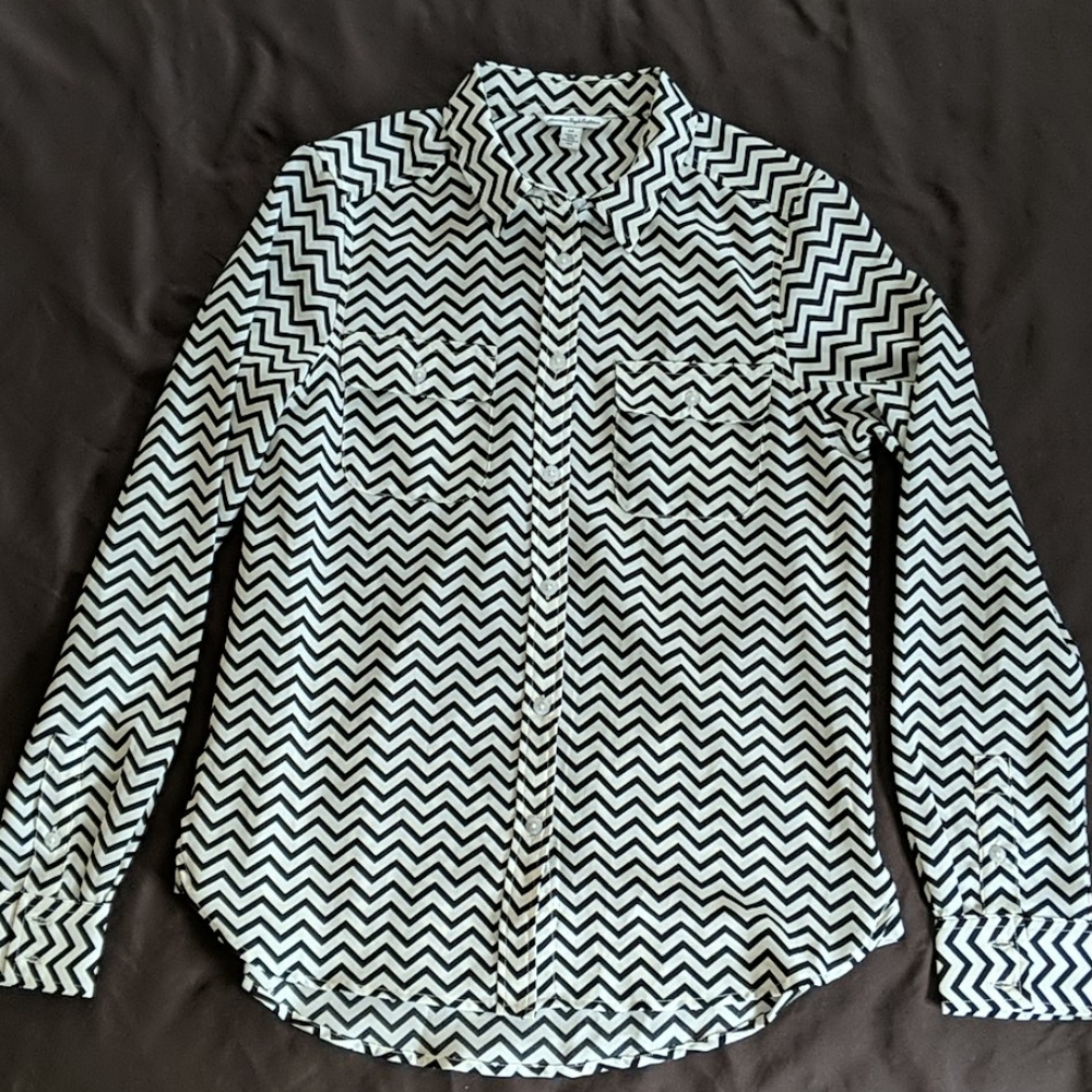 New  Black and White Button Down Top